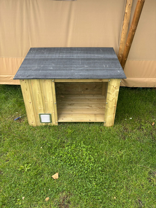 nl-safari-tent-storage-box-front.png