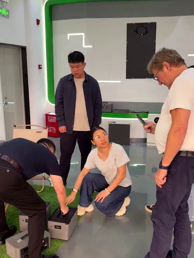 LIONSHEE product demonstration for visiting customers